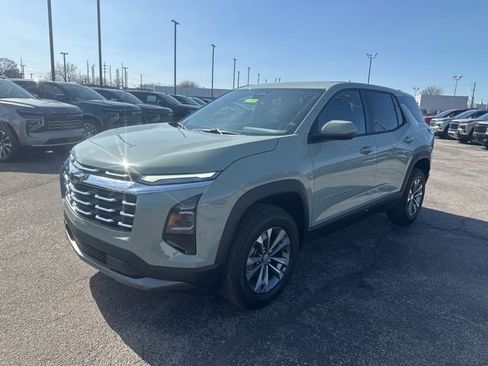 New 2026 Chevrolet Equinox LT FWD image 7