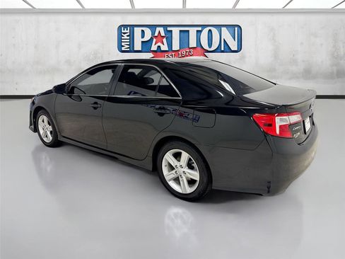 Used 2013 Toyota Camry SE FWD image 5