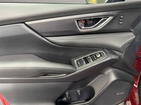 Certified 2025 Subaru Ascent Limited w/ Popular Package #1 image 9