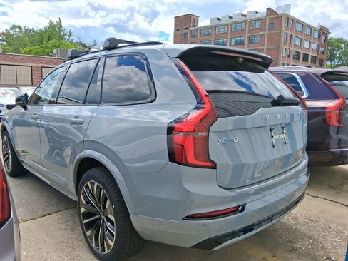 New 2026 Volvo XC90 T8 Ultra w/ Protection Package Premier AWD/4WD image 5