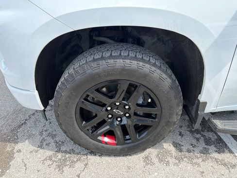 Used 2024 Chevrolet Silverado 1500 RST w/ Redline Edition AWD/4WD image 12