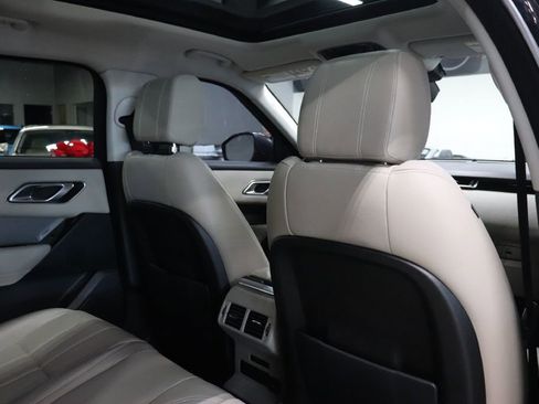 Used 2020 Land Rover Range Rover Velar S image 22