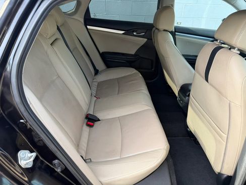 Used 2016 Honda Civic Touring image 15