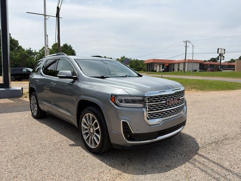 Used 2023 GMC Acadia Denali w/ Denali Ultimate Package FWD image 14