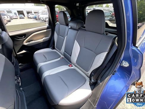 Certified 2025 Subaru Forester Limited AWD/4WD image 22