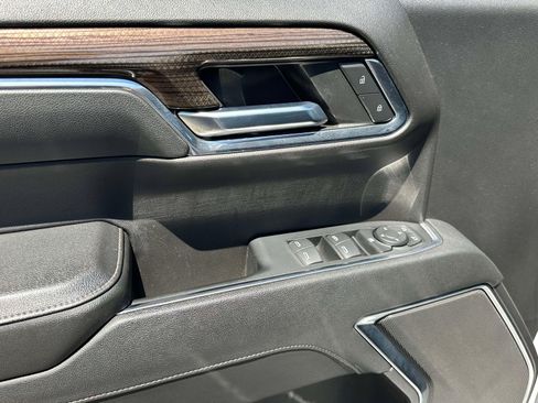 Used 2023 Chevrolet Silverado 1500 LT AWD/4WD image 20
