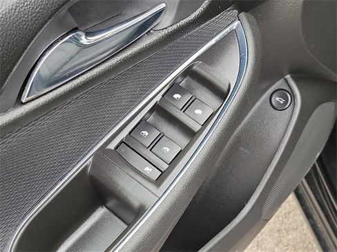 Used 2017 Chevrolet Cruze LT w/ Convenience Package image 20