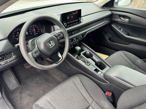 Used 2023 Honda Accord LX image 9