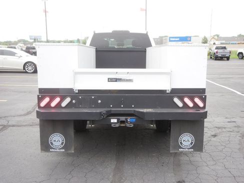 Used 2019 Ford F550 4x4 Crew Cab Super Duty w/ XLT Value Package image 6