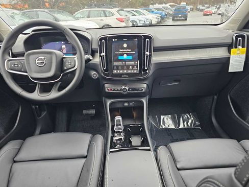 New 2026 Volvo XC40 B5 Ultra w/ Climate Package image 20