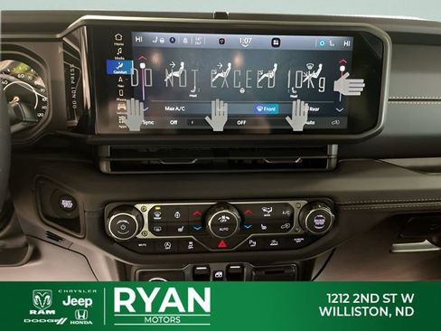 New 2026 Jeep Wrangler Unlimited Sahara AWD/4WD image 31