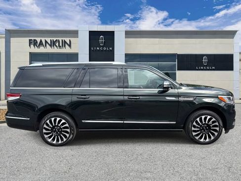 Certified 2024 Lincoln Navigator L Black Label AWD/4WD image 8