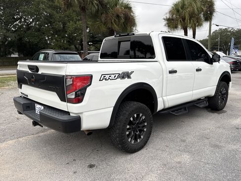 Used 2021 Nissan Titan PRO-4X w/ Pro-4x Convenience Package image 5