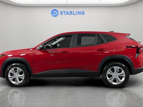 Certified 2026 Chevrolet Trax LS FWD image 3