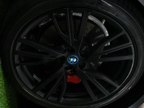 Used 2016 BMW i8 image 20