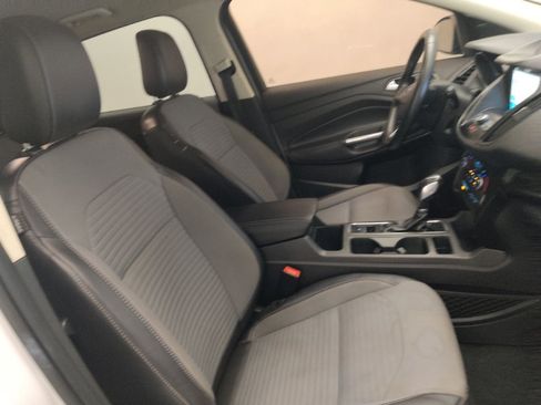 Used 2019 Ford Escape SE FWD image 21