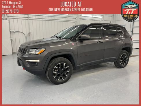 Used 2019 Jeep Compass Trailhawk w/ Cold Weather Group AWD/4WD image 9