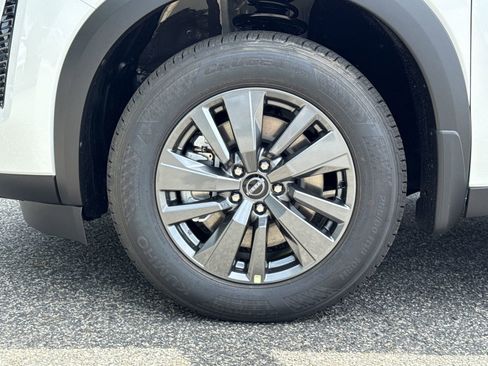 New 2026 Nissan Pathfinder SV w/ SV Premium Package FWD image 27