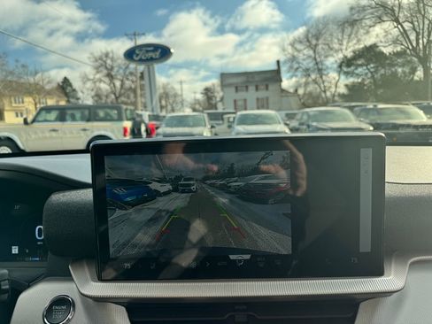 New 2026 Ford Explorer Active w/ Active Comfort Package image 30