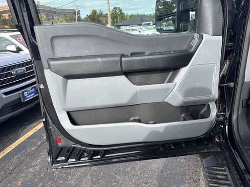 New 2026 Ford F350 XL w/ XL Chrome Package image 9