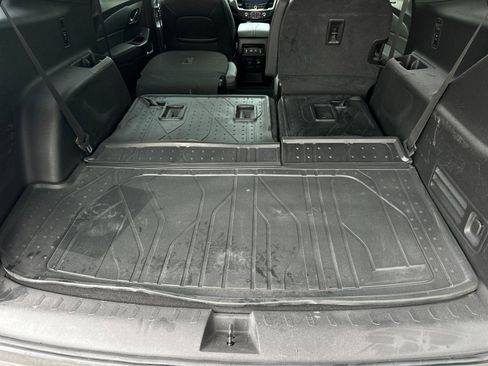 Used 2023 Chevrolet Traverse RS w/ LPO, Floor Liner Package AWD/4WD image 14