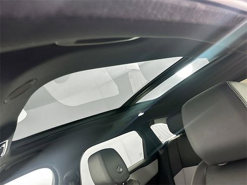 Used 2026 Land Rover Range Rover Velar S image 14