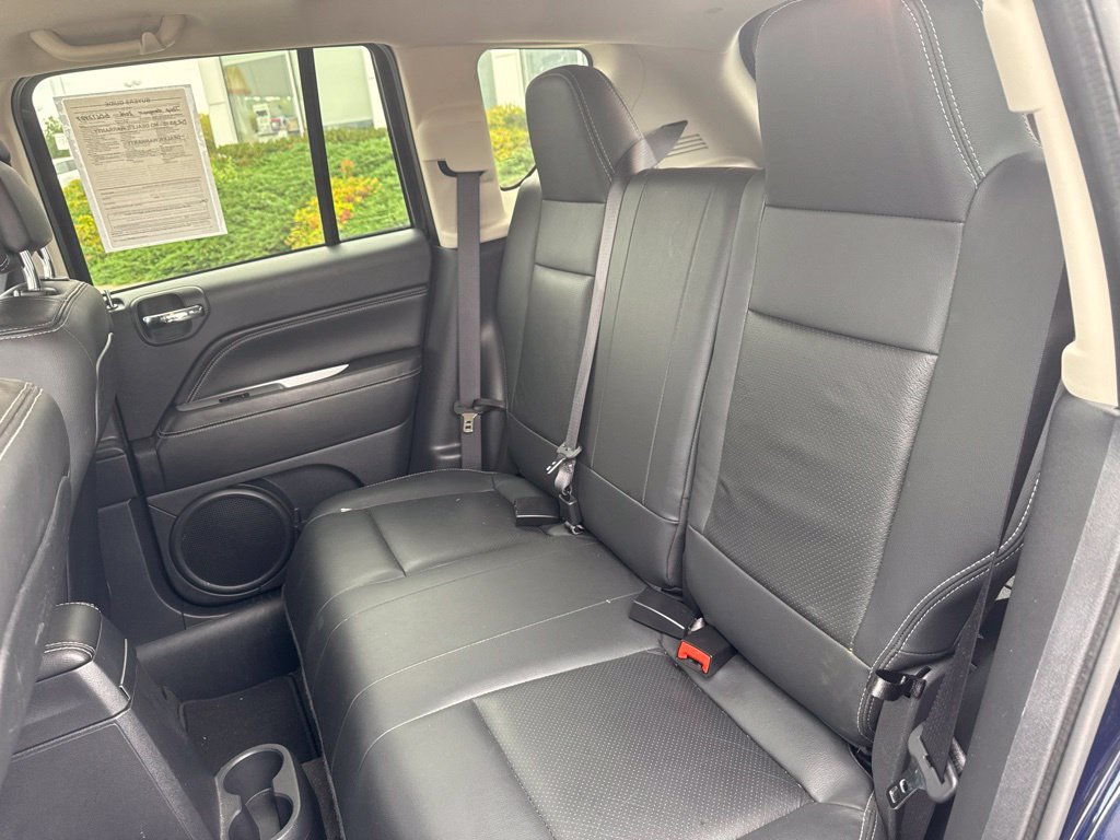 Used 2016 Jeep Compass High Altitude AWD/4WD image 23