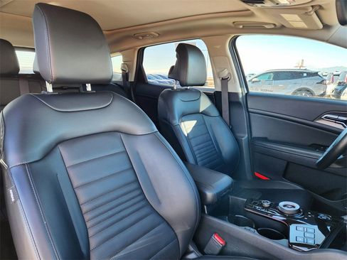 Used 2023 Kia Sportage SX Prestige image 13