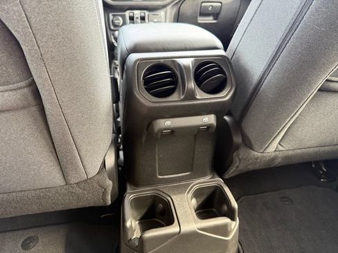 Used 2024 Jeep Wrangler Unlimited Sport AWD/4WD image 26