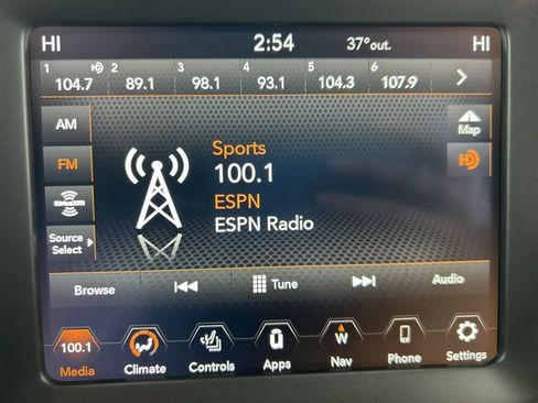 Used 2022 Jeep Renegade Latitude w/ Convenience Group image 14