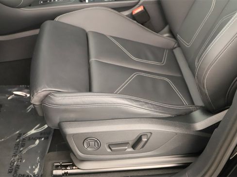 Certified 2025 Audi Q3 2.0T Premium w/ Convenience Package image 25