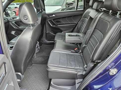 Used 2022 Volkswagen Tiguan SEL R-Line image 14