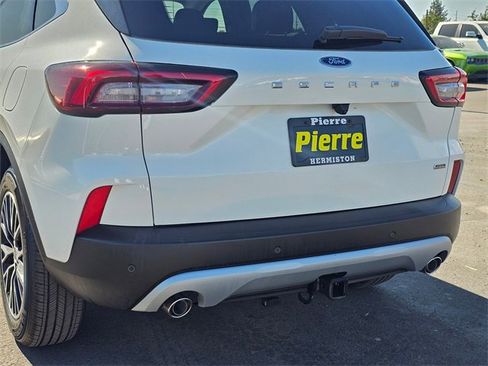 New 2025 Ford Escape SE w/ PHEV Premium Package image 7