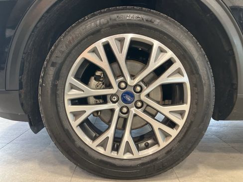 Used 2021 Ford Escape SEL w/ Technology Package image 9