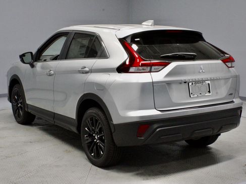 New 2025 Mitsubishi Eclipse Cross LE image 6