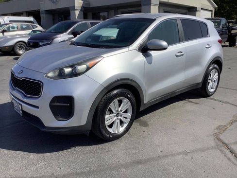 Used 2019 Kia Sportage LX image 15