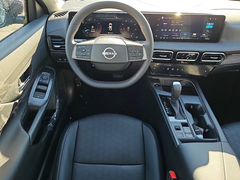 New 2026 Nissan Sentra SR w/ SR Premium Package image 7