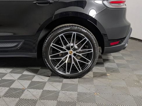 New 2026 Porsche Macan AWD/4WD image 12
