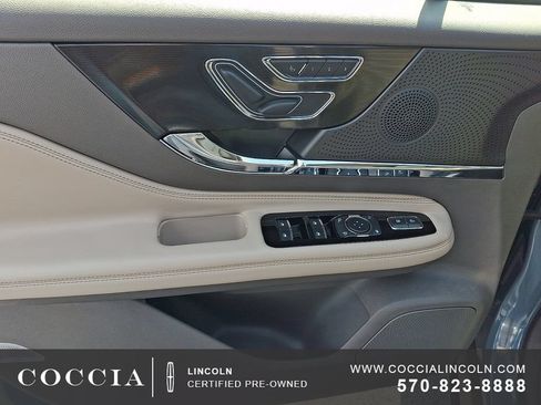 Certified 2023 Lincoln Corsair AWD w/ Equipment Group 101A image 12