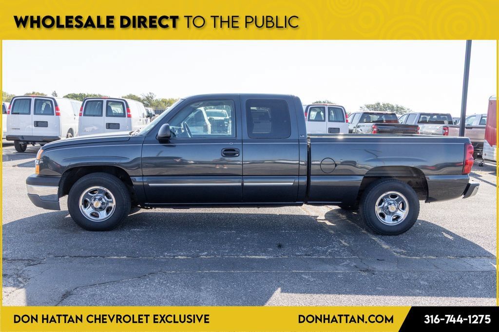 Used 2003 Chevrolet Silverado 1500 LS RWD image 3