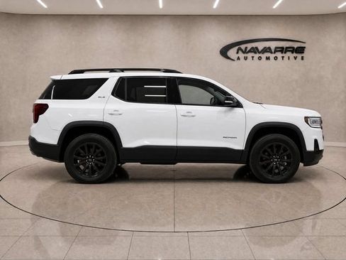 Used 2023 GMC Acadia SLE w/ Driver Convenience Package FWD image 8