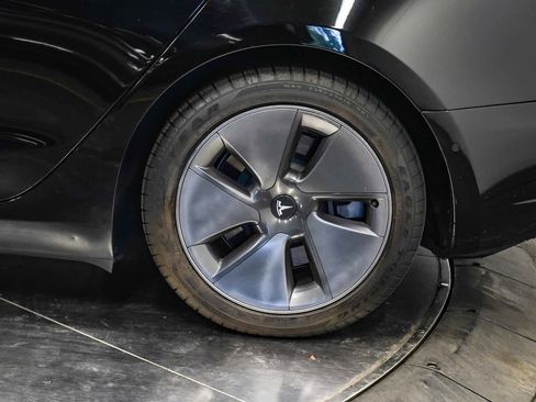 Used 2021 Tesla Model 3 Long Range image 10