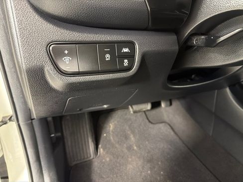 Used 2021 Kia Seltos EX image 15