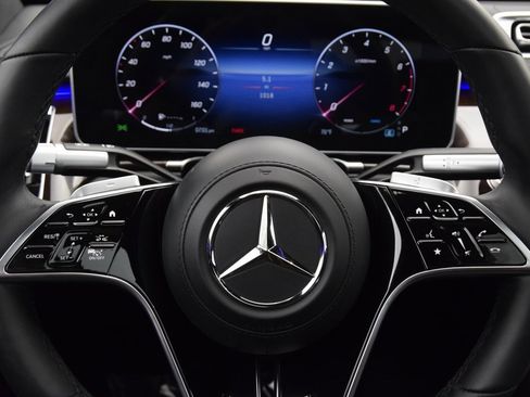 Used 2025 Mercedes-Benz S 580 4MATIC Sedan image 24