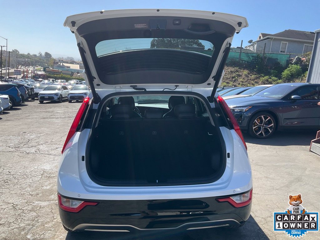 Used 2025 Kia Niro Wind FWD image 11