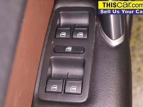 Used 2021 Volkswagen Passat 2.0T SE w/ Luggage Net & Mats Package FWD image 32