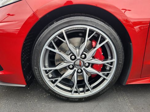 New 2026 Chevrolet Corvette Stingray Premium Cpe w/ Z51 Performance Package image 4