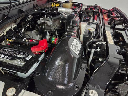 Used 2015 Ford F250 Lariat w/ Lariat Ultimate Package image 96