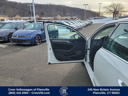 Used 2016 Volkswagen Passat 1.8T SE image 37