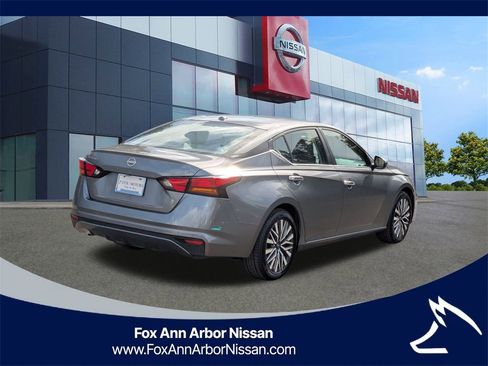 Certified 2023 Nissan Altima 2.5 SV image 5